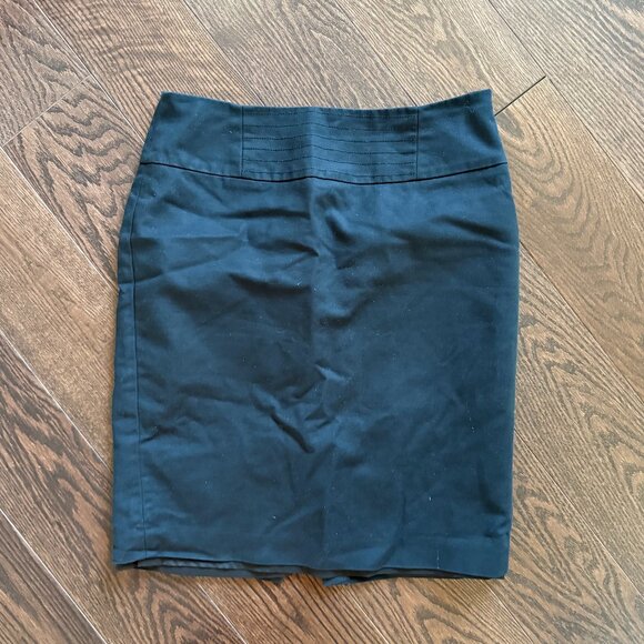 Banana Republic Pencil Skirt - Picture 1 of 4